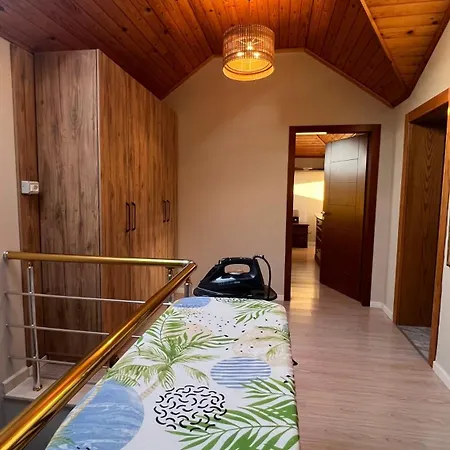 Ora Apartment
